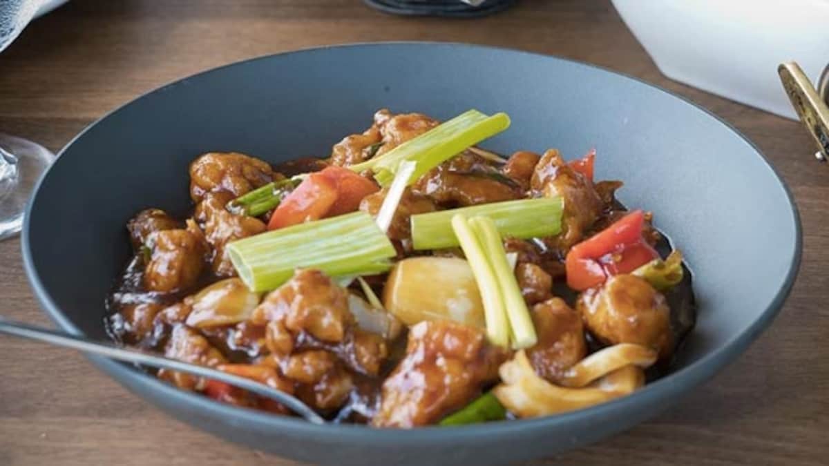 amfq0r2o chilli chicken 5 Delish Indo-Chinese Non-Veg Curries You Can Buy On NDTV Big Bonus App And Earn Rewards
