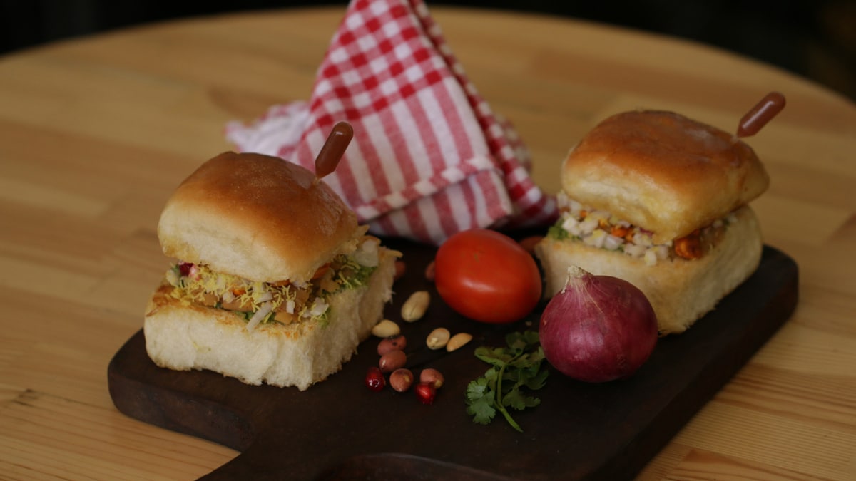 Can't Find The Perfect Dabeli? Create It At Home With This Dabeli Masala