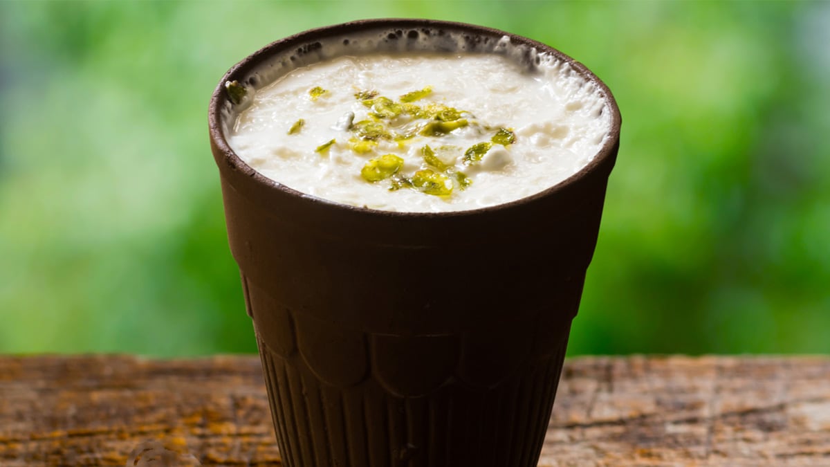 5 Ways Adding A Pinch Of Cardamom Powder In Lassi May Benefit Your Health
