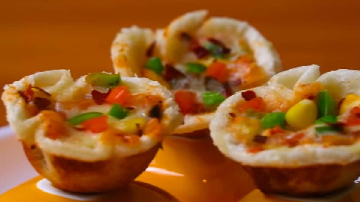 vc6gepa8 mini pizza cups in appe Pizza Snack Alert! Watch How To Make Delicious Mini Pizza Cups In An Appe Pan