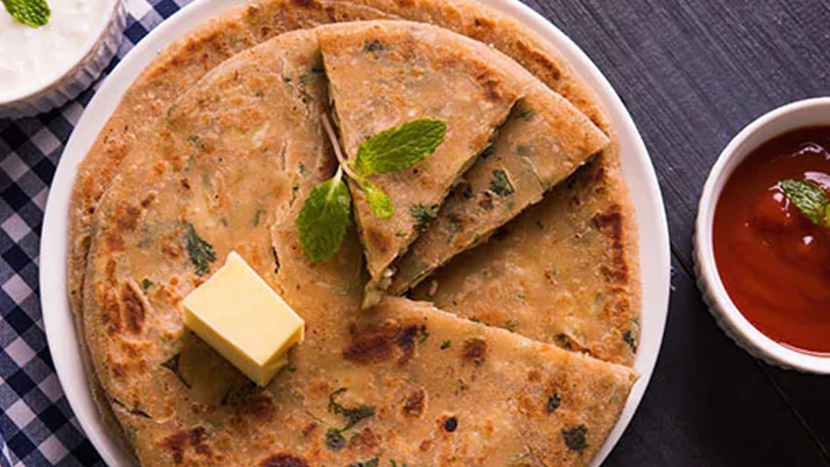 64fc0fa aloo palak Roti + Sabzi = Vegetable Roti! This Unique Dish Is A Must-Try