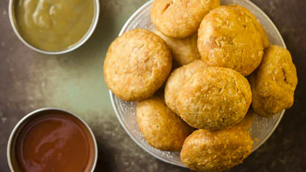 Love Kachoris? Try Kathiawadi Kachori – The Spicy Gujarati Treat You Need to Try