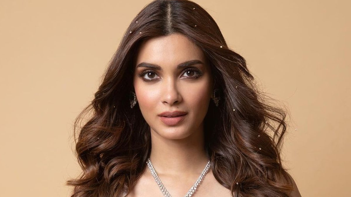 8b2dsil diana Diana Penty Confesses She Ate Cake "In Copious Amounts" On Her Birthday